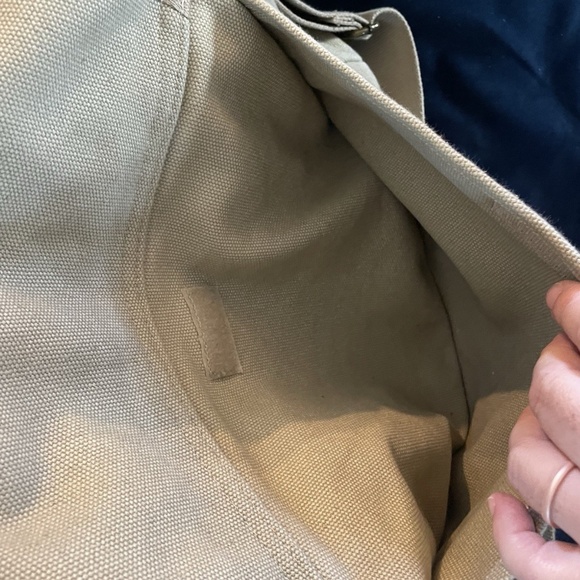 Rapid Dominance Cream Colored Messenger Bag - Picture 11 of 11